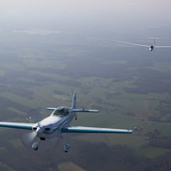 L’avion électrique Extra 330 bat deux records du monde de vitesse